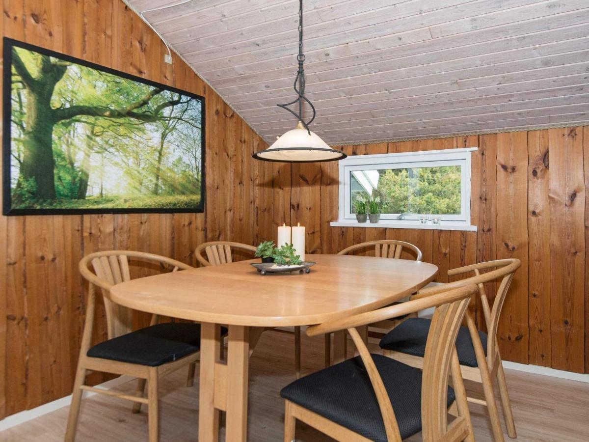 6 Person Holiday Home In R M Bolilmark 外观 照片