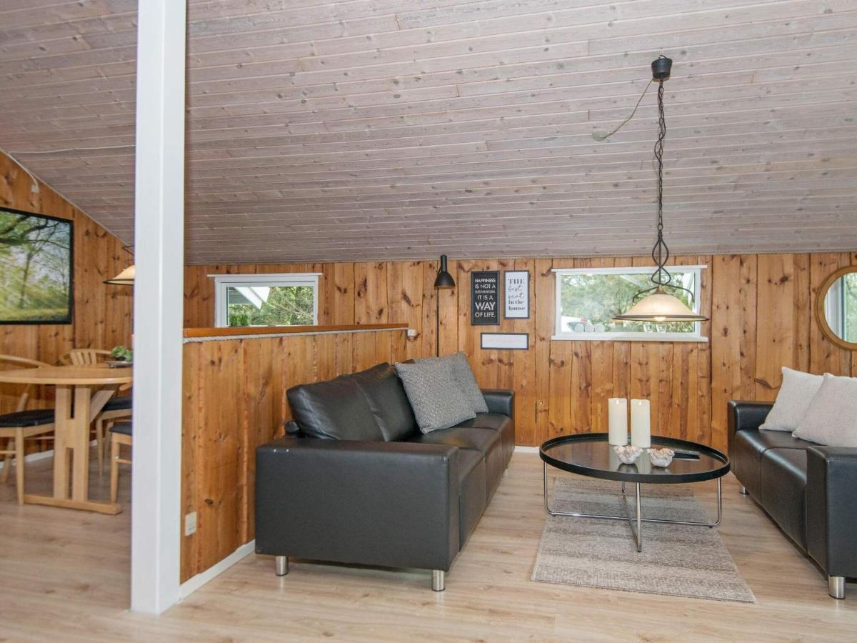6 Person Holiday Home In R M Bolilmark 外观 照片